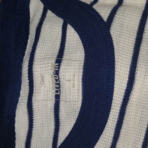 EUC 2 GAP long sleeve men's lived-in tops size lg striped - Picture 3 of 3